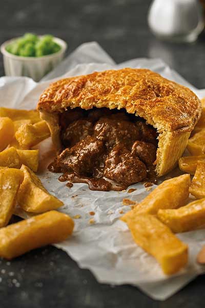 Meat pie with chips